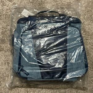 Bella Russo 12” 3 Can Holder Cooler Bag NWT